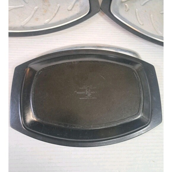 5 Nordic Ware Platter Holders + 3 Metal Insert Steak Fajita Sizzle Plates Dish - Picture 4 of 5